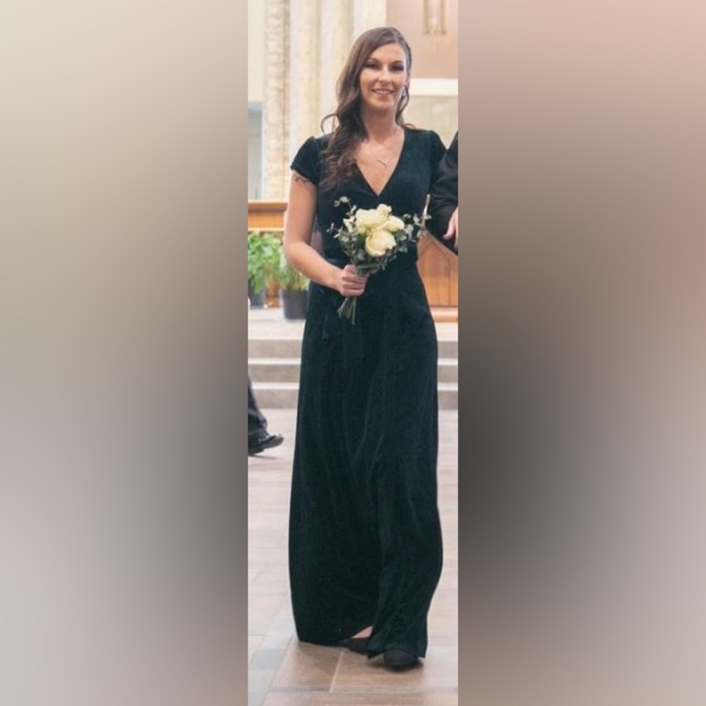 forest green Velvet floor length ball. Xs v-neck wrap style with tie at waist.